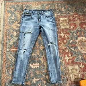 Buckle Black Ankle Skinny Jeans. Size 30.